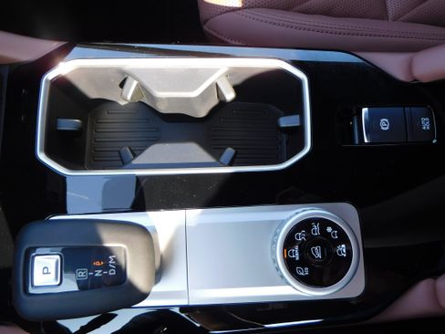 Used 2025 Mitsubishi Outlander SEL image 30