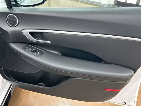 Used 2025 Hyundai Sonata SEL FWD image 22