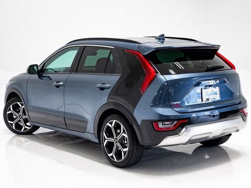 Certified 2024 Kia Niro SX Touring FWD image 28