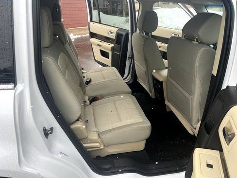 Used 2019 Ford Flex SEL image 33