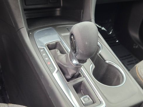 Certified 2024 Chevrolet Equinox LT FWD image 30