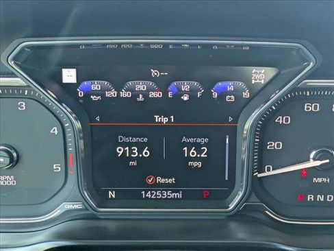 Used 2021 GMC Sierra 2500 Denali w/ Denali Ultimate Package image 11