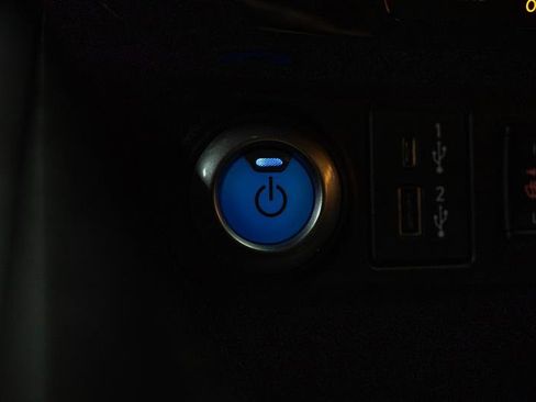 Used 2024 Nissan Leaf SV Plus image 19