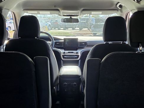 Used 2022 Ford Explorer XLT w/ Class IV Trailer Tow Package image 9