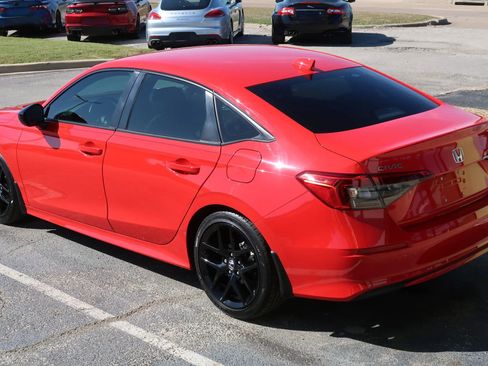 Used 2024 Honda Civic Sport image 12