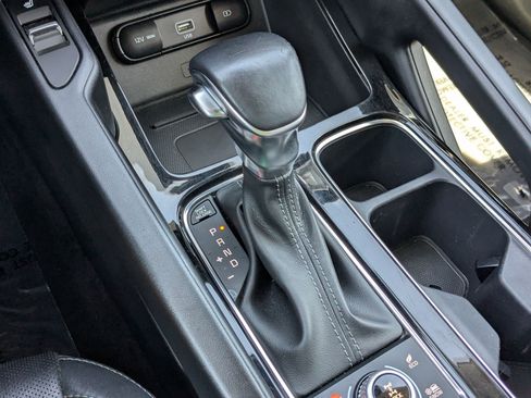 Used 2022 Kia Telluride S AWD/4WD image 30