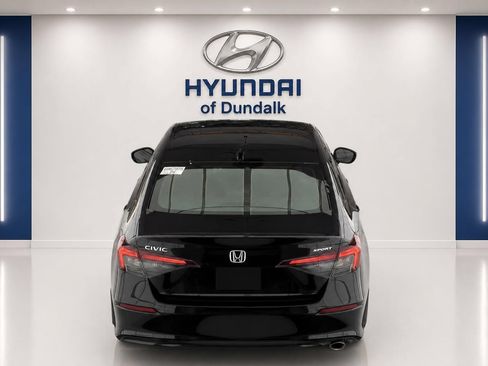 Used 2025 Honda Civic Sport image 4
