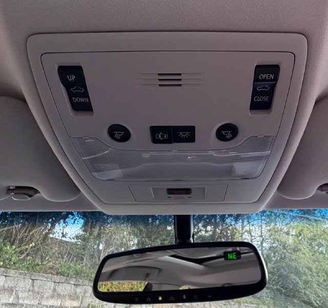 Used 2014 Lexus ES 350 w/ Premium Package FWD image 24