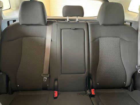 Used 2025 Kia Sportage LX image 37