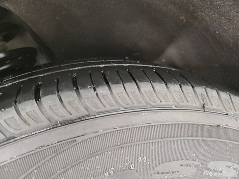 Used 2023 Buick Enclave Essence w/ LPO, Floor Liner Package image 4