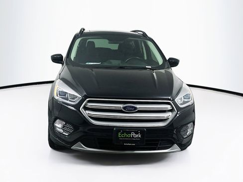 Used 2019 Ford Escape SEL image 2