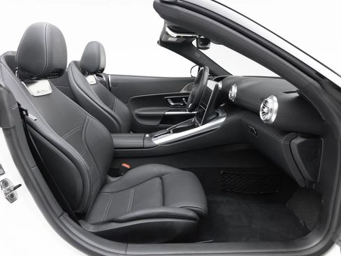 Used 2023 Mercedes-Benz SL 55 AMG 4MATIC image 20