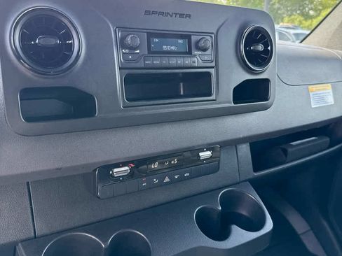 Certified 2025 Mercedes-Benz Sprinter 2500 image 25