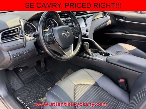 Used 2019 Toyota Camry SE w/ Convenience Package FWD image 18