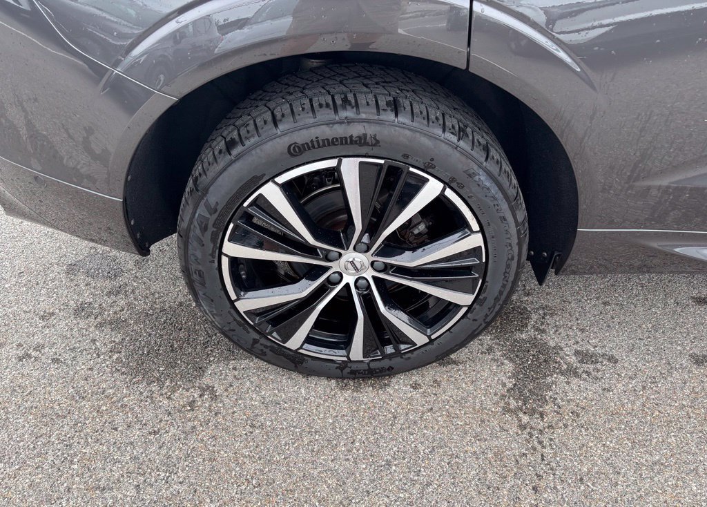 Certified 2023 Volvo XC60 B5 Plus w/ Climate Package AWD/4WD image 35