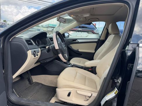 Used 2014 Volkswagen Jetta SE FWD image 5
