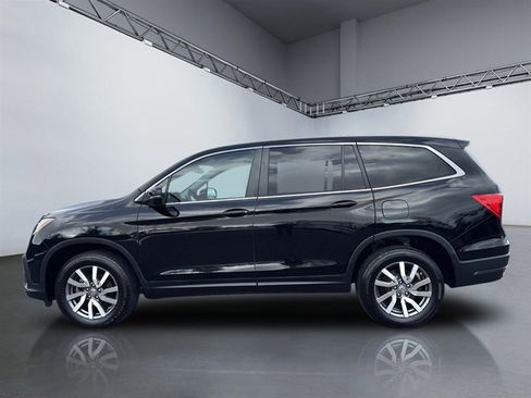 Used 2020 Honda Pilot EX image 2