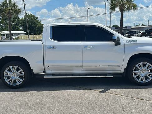 Used 2024 Chevrolet Silverado 1500 High Country w/ High Country Premium Package AWD/4WD image 6