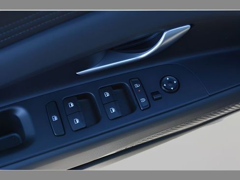 New 2026 Hyundai Elantra Limited FWD image 16