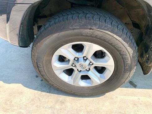 Used 2024 Toyota 4Runner SR5 AWD/4WD image 9