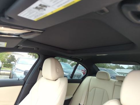 Certified 2022 BMW 330i xDrive Sedan w/ Convenience Package image 21