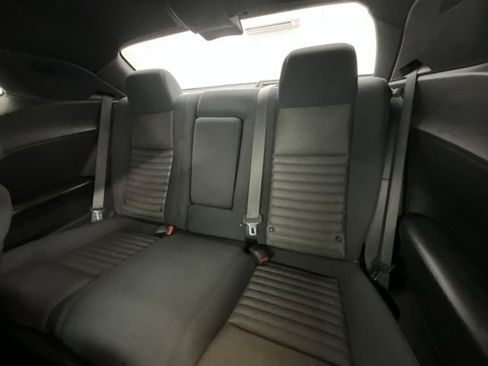 Used 2012 Dodge Challenger R/T image 6