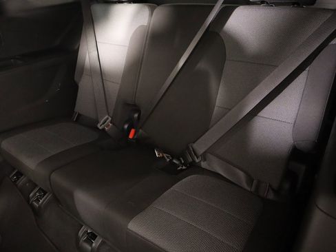 Used 2024 Chevrolet Traverse LT image 13