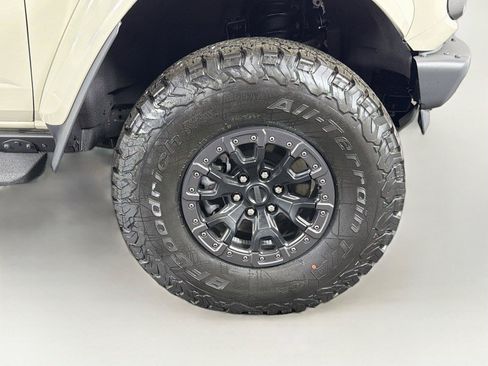 Used 2025 Ford Bronco Raptor AWD/4WD image 37