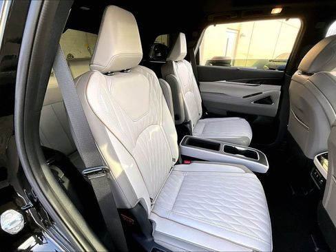 Certified 2026 INFINITI QX60 Autograph w/ Dark Cargo Package image 30