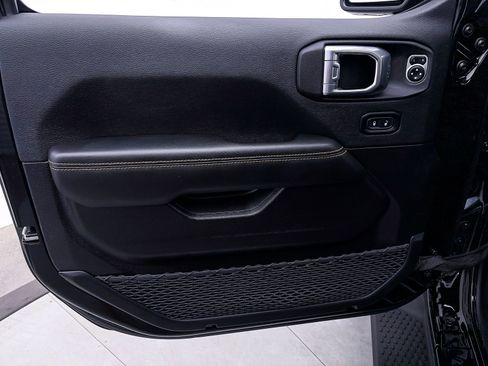 Used 2024 Jeep Wrangler Sahara w/ Technology Group image 18