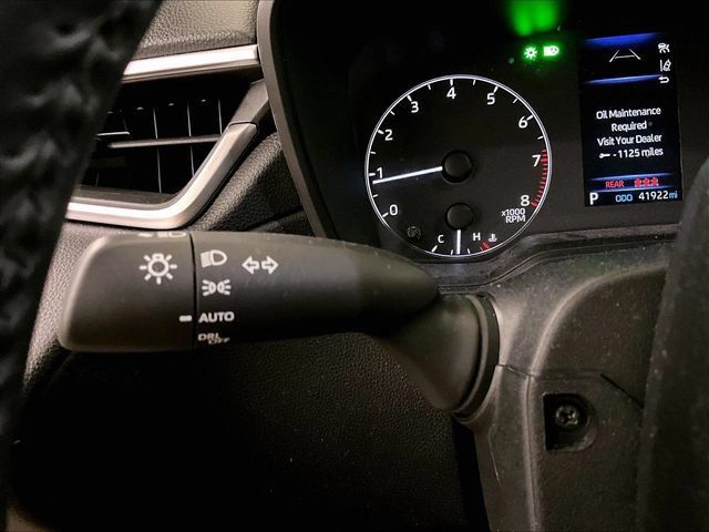 Used 2023 Toyota Corolla Cross LE AWD/4WD image 30