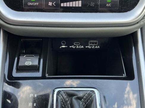 Used 2024 Subaru Outback Premium AWD/4WD image 20
