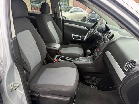 Used 2012 Chevrolet Captiva Sport LT FWD image 26