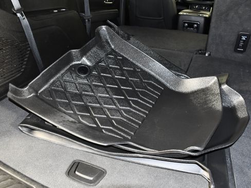Used 2023 Chevrolet Tahoe LT w/ Luxury Package AWD/4WD image 53