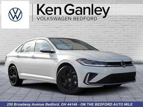 New 2026 Volkswagen Jetta SE FWD image 1