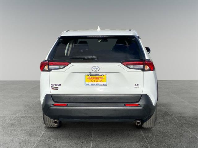 Certified 2025 Toyota RAV4 LE AWD/4WD image 4