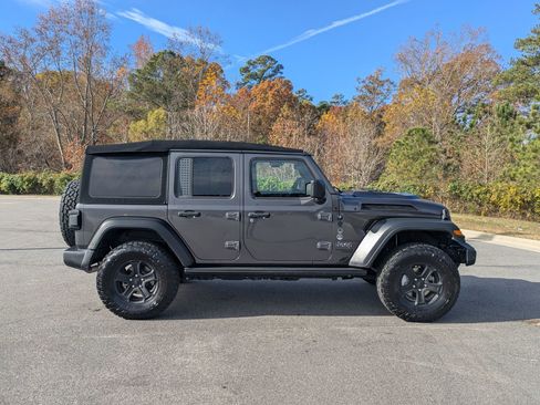 Used 2020 Jeep Wrangler Unlimited Sport S image 4