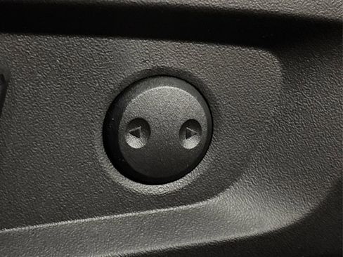 Used 2023 Mitsubishi Outlander SEL image 22