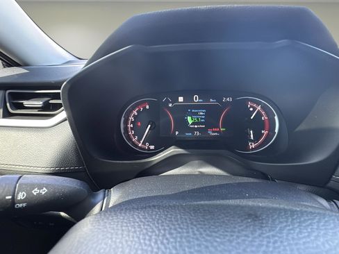 Used 2024 Toyota RAV4 XLE Premium image 14