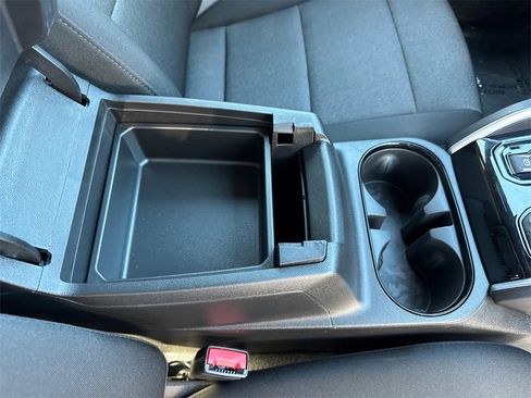 Used 2025 Chevrolet Colorado W/T image 16