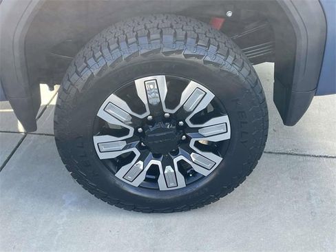 Used 2024 GMC Sierra 2500 Denali w/ Denali Reserve Package image 11