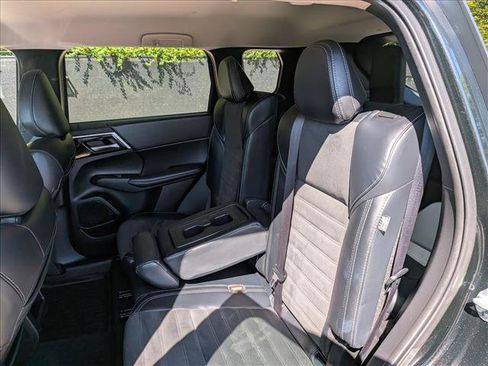 Used 2024 Mitsubishi Outlander SE FWD image 22