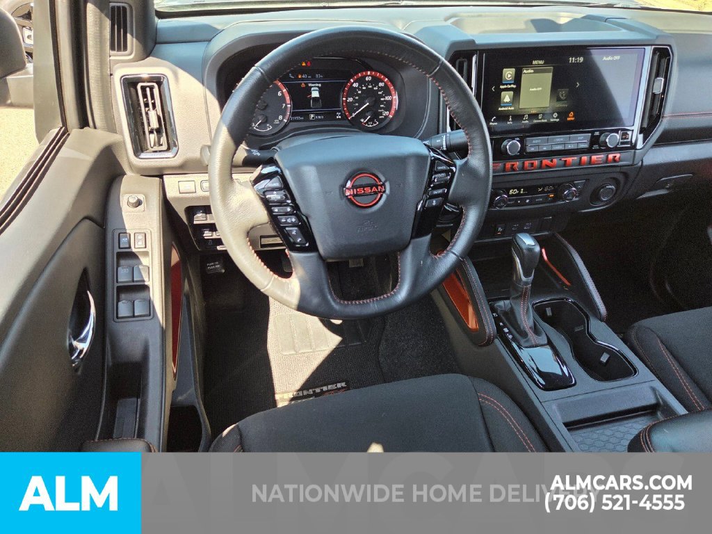Used 2025 Nissan Frontier PRO-4X AWD/4WD image 5