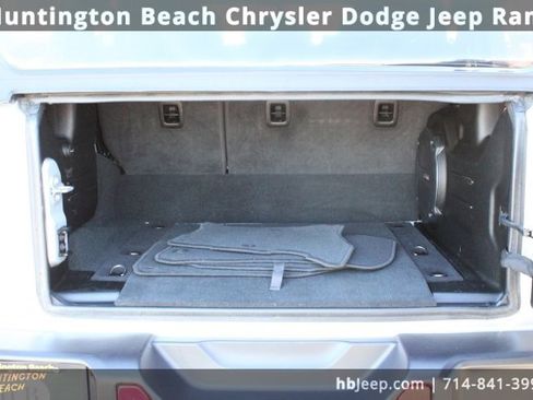 Used 2022 Jeep Wrangler Unlimited Rubicon 4xe image 36