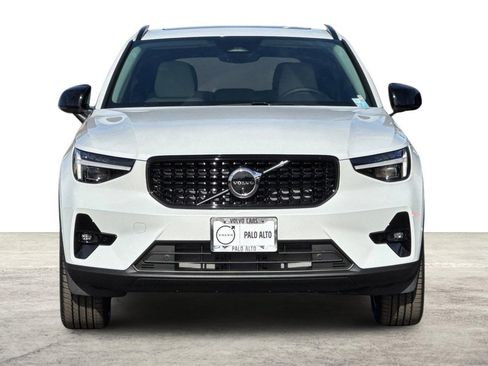 New 2026 Volvo XC40 B5 Plus w/ Protection Package Premier image 10