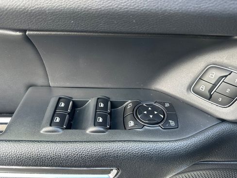 Certified 2024 Ford Expedition Max XLT image 9