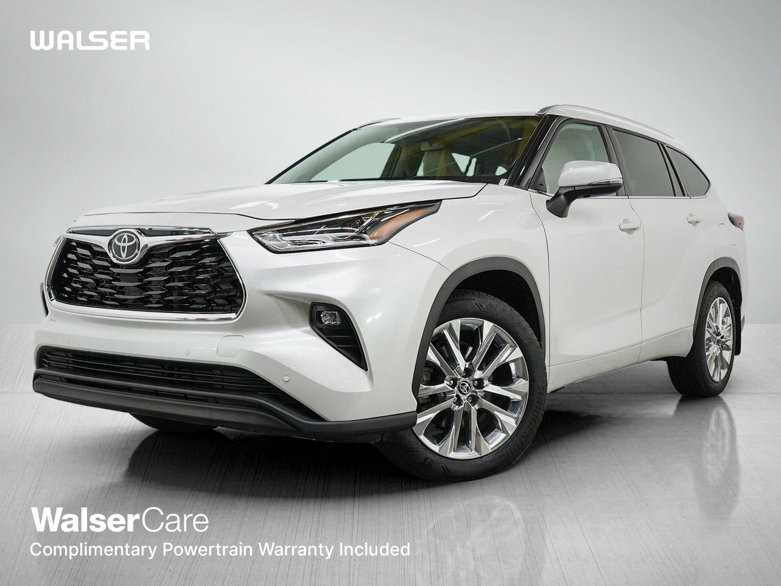 Used 2025 Toyota Highlander Limited AWD/4WD image 1