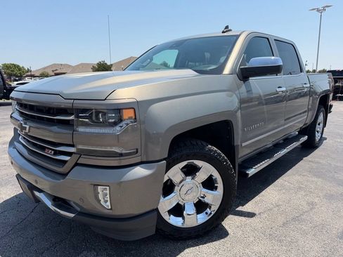 Used 2017 Chevrolet Silverado 1500 LTZ Z71 w/ LTZ Plus Package AWD/4WD image 2