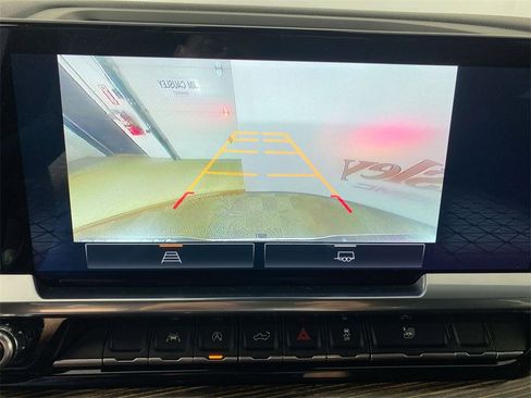 Used 2022 GMC Sierra 1500 Elevation image 17