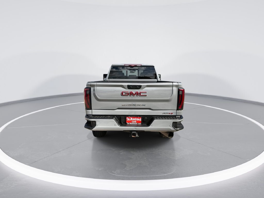 Used 2025 GMC Sierra 2500 AT4 w/ AT4 Premium Plus Package AWD/4WD image 7